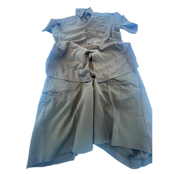 UPS Uniform Set Mens WearGuard Shirt M & Shorts 34 Brown Workwear - Picture 1 of 5